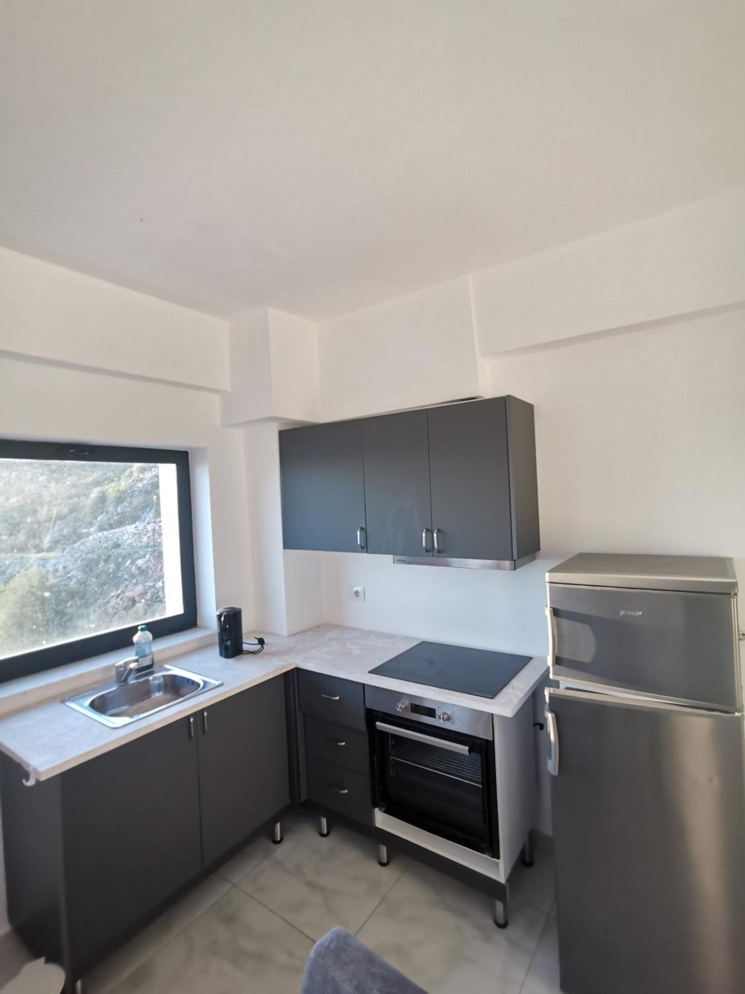 Davids Apartments ساراندا المظهر الخارجي الصورة